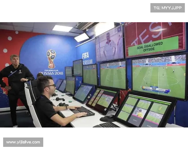 世界杯裁判名单公示，VAR中心启用新操作系统